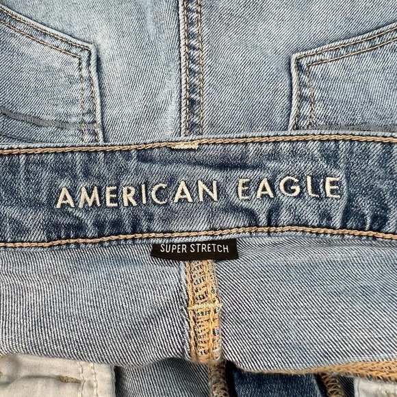 American Eagle Outfitters Hi Rise Shortie Distressed Rough Hem Jean Short Size 6 - Picture 2 of 6